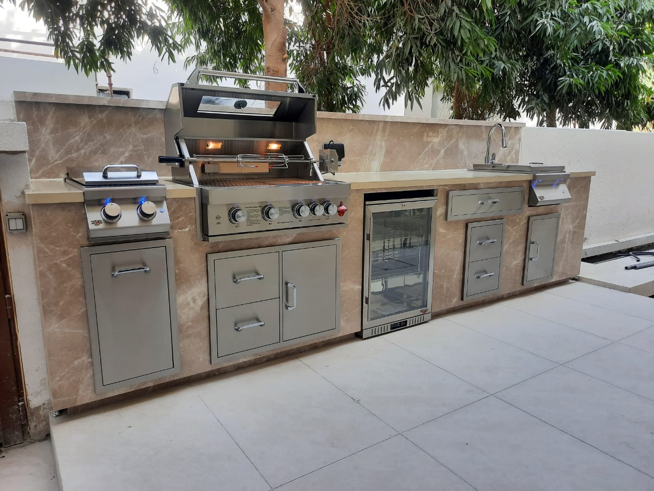 Backyard Outdoor Kitchen UAE Villa Setup