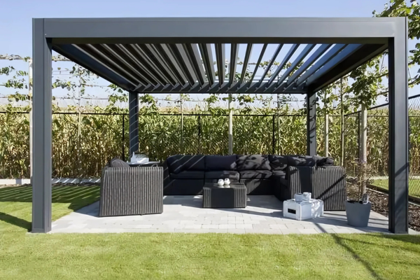Premium Outdoor Pergola UAE Villa Design